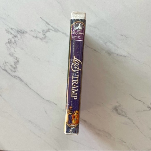 Walt Disney Masterpiece Collection Lady & Tramp Vhs Tape Clamshell Vintage Nwt - Picture 3 of 10